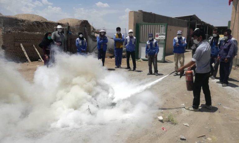 برگزاری کارگاه آموزشی اطفاء حریق در شرکت کشت و صنعت پیوند خاوران