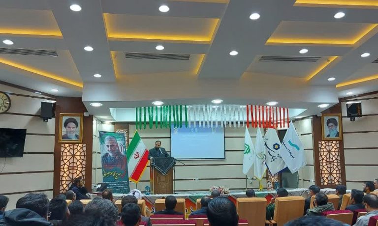 حضور پرشور بسیجیان شرکت کشت و صنعت پیوند خاوران در همایش جهاد تبیین شرکت های بنیادی استان خراسان جنوبی