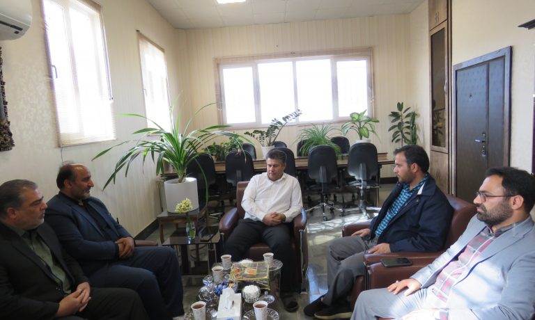 تقدیر و تشکر مدیر آموزش و پرورش شهرستان خوسف از مدیرعامل شرکت کشت و صنعت پیوند خاوران